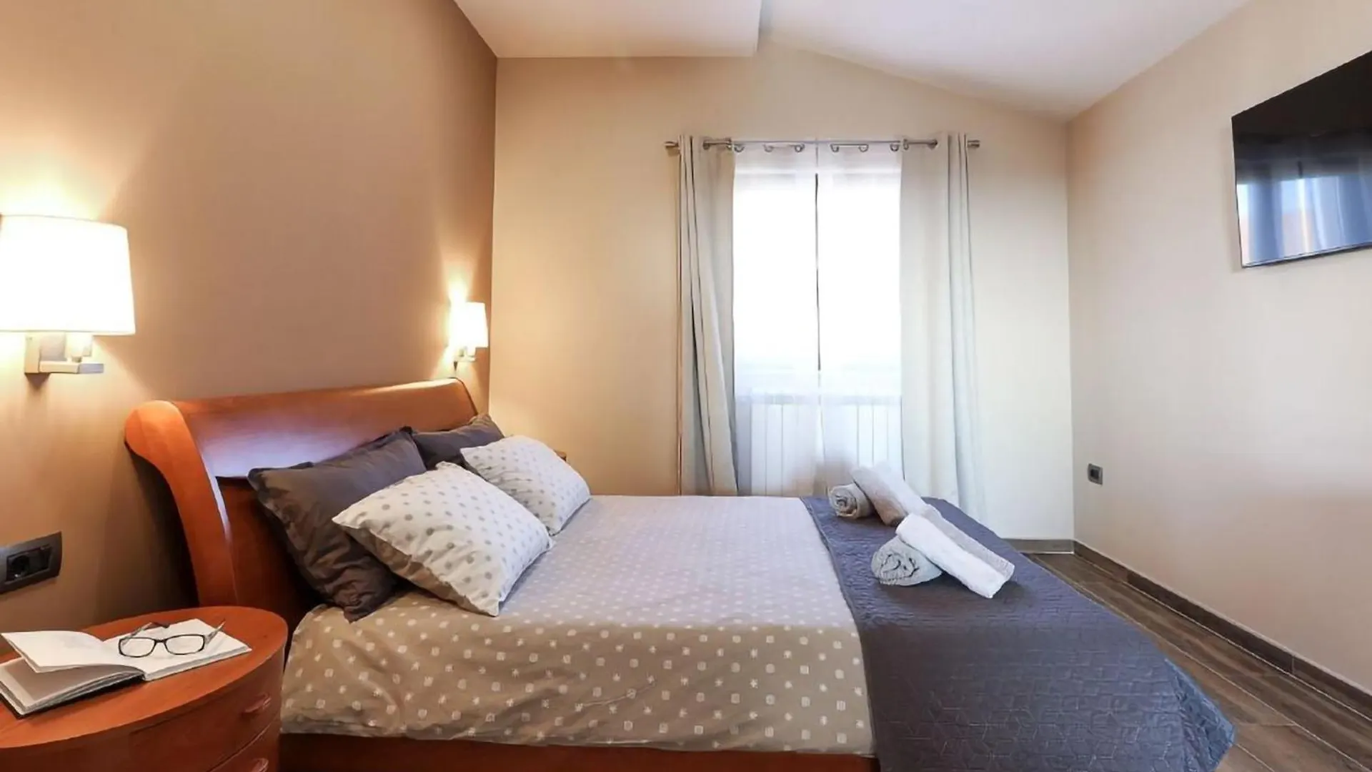 Beautiful Villa Kadore With Pool In Porec Visnjan
