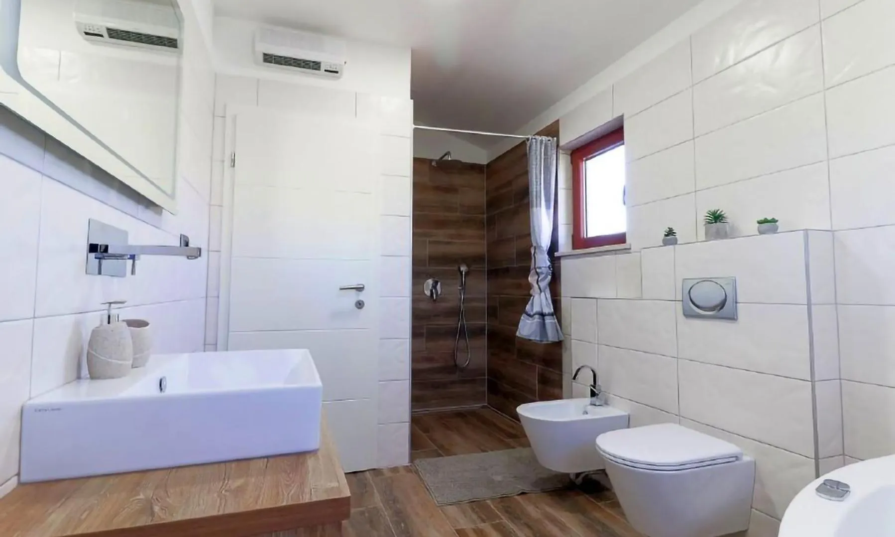 Beautiful Villa Kadore With Pool In Porec Visnjan
