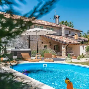 Nonni-romantic Stone House Višnjan